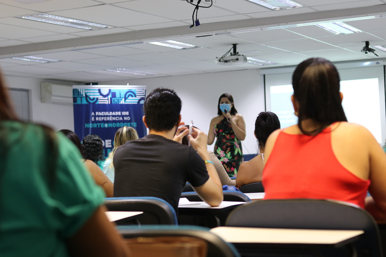 Terceiro dia da I Jornada Acadêmica de Estética e Cosmética IDE